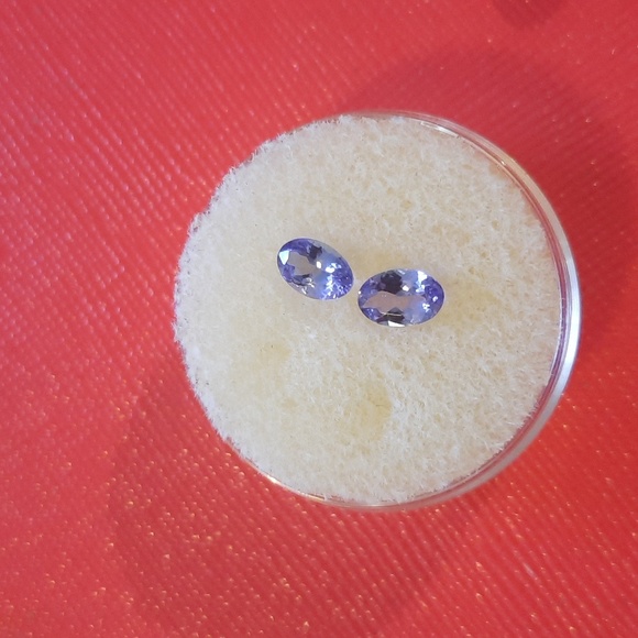 Real tanzanite - Picture 1 of 2